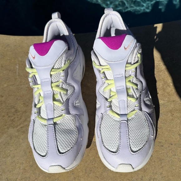 Size 5Y (6.5 Women’s) - Nike Air Force 1 LV8 3 Low Wheat - Picture 5 of 9